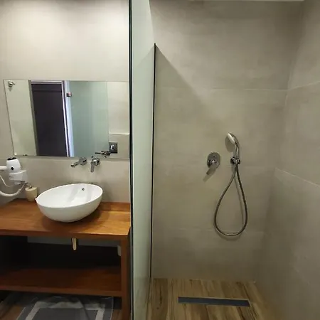 Apartahotel Paradise Hotel&bar 4*