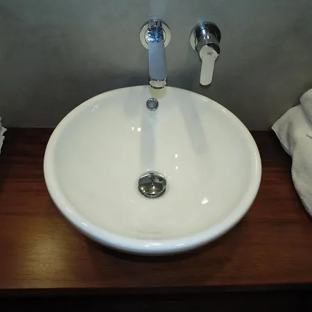 Paradise & Bar Apartmanhotel