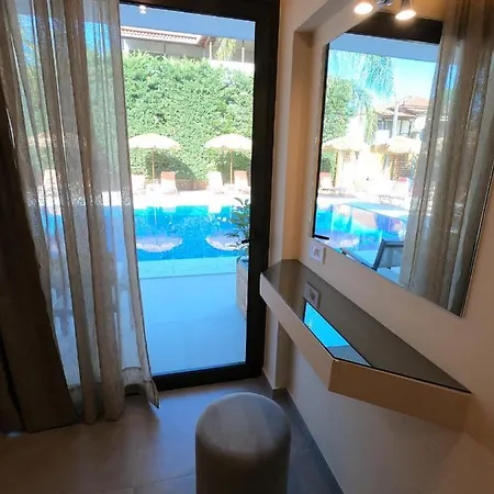 Apartmanhotel Paradise & Bar Plánosz