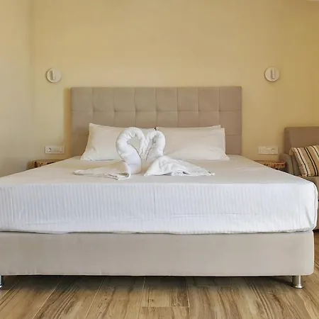 Paradise & Bar 4* Planos (Zakynthos)