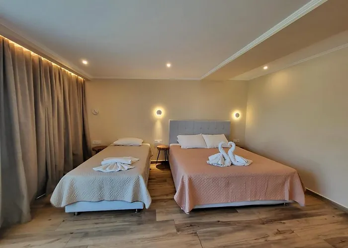 Apartahotel Paradise Hotel&bar