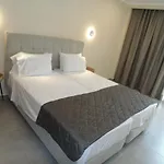 Paradise & Bar 4*