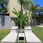Paradise & Bar 4*