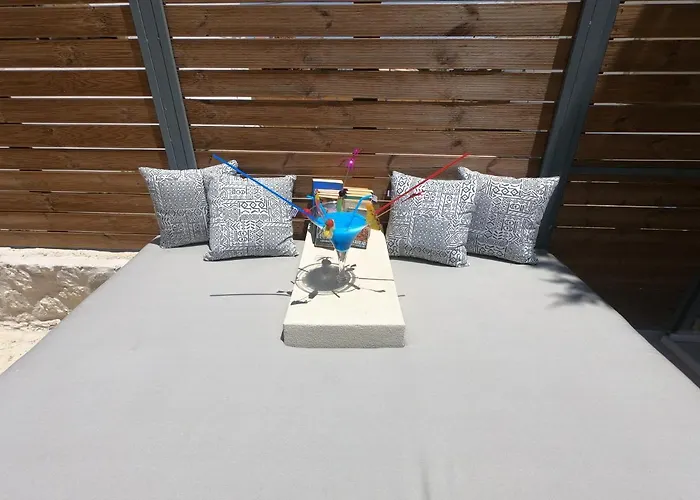 Lägenhetshotell Paradise & Bar 4*